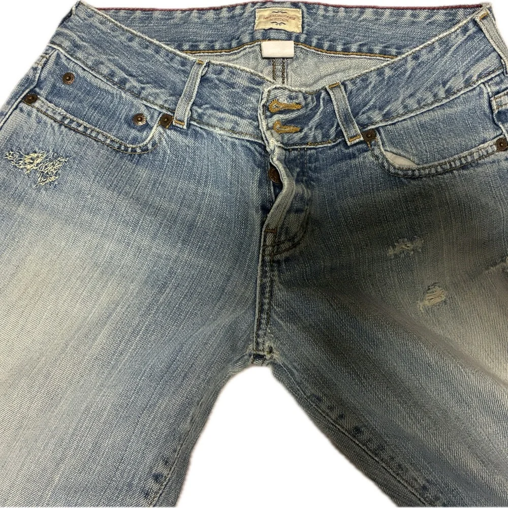 ABERCROMBIE & FITCH | Light Blue Distressed Flare Jeans | 0 | VINTAGE - Picture 7 of 10